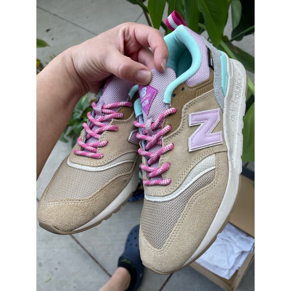Women’s New Balance 997 Outdoor pack size 9